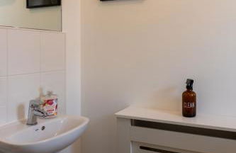 Cozy Glam Patchway Garden House Sleep 9 Mid-Long Term Welcome - Foto 4