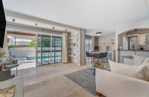 La Caleta Seaside Villa With Pool - Foto 3