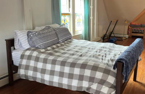 Historic Tudor with River Views & Fun Gaming Room - Foto 32