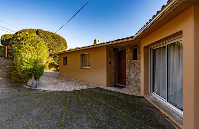 7 bedroom House in Zonza with private pool and garden - Photo 13