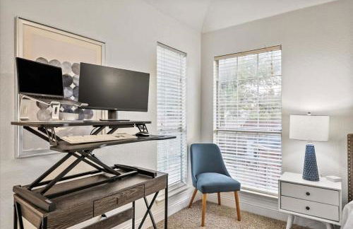 Luxury Home w Hot Tub near DFW Airport - Photo 22