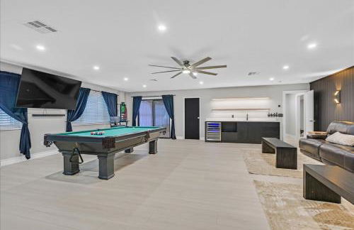 Luxury 5BR Retreat Pool Hot Tub Gym 7000sqf - Foto 3