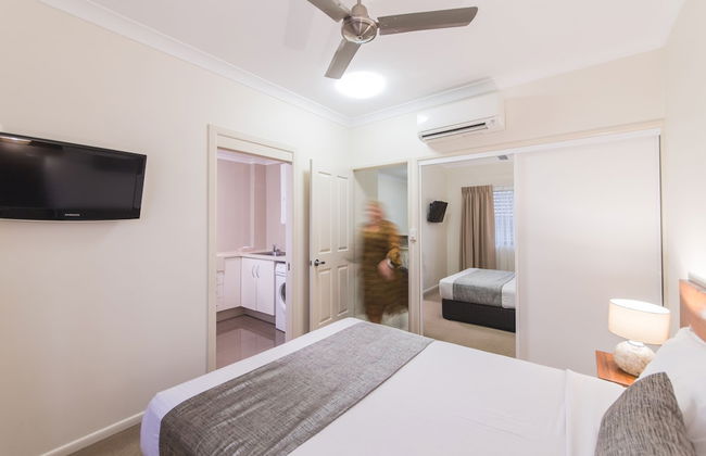 Apartments on Palmer - Photo 19