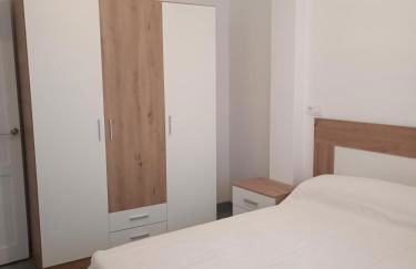 Piso en Pontedeume enfrente hotel Eumesa - Photo 4