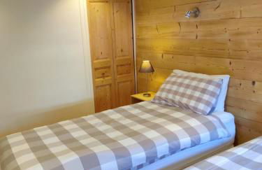 Spacious Ski Chalet In Traditional French Village, sleeps 8, Four Star with fibre broadband - Photo 58