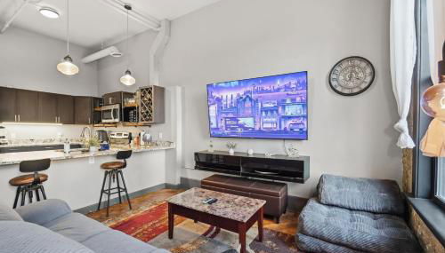 Speakeasy Attached, Walkable to Cavs, Flats, Casino - Foto 3