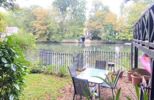 Le chalet bucolique au bord de l'eau - Photo 9