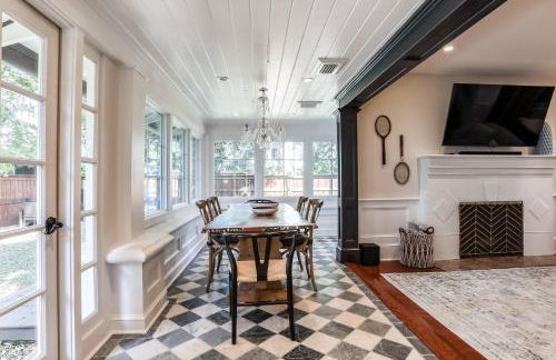 Extraordinary Old Florida home with designer interior & backyard treehouse - Foto 13