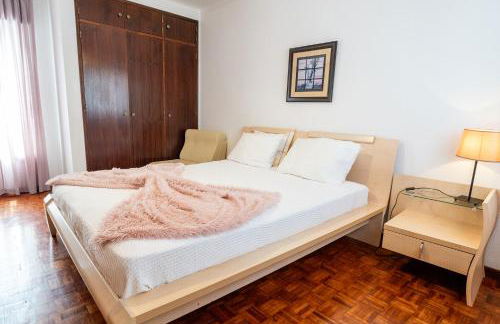 Nazare with Garden and Barbecue - Photo 10