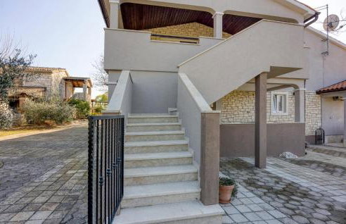 3 Bedroom Nice Apartment In Kanfanar - Photo 32