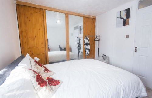 2BR House Near Excel, O2, City Airport, 3 DLR Lines - Foto 32