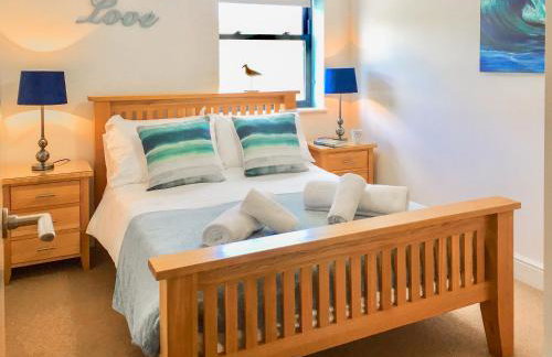 Cove View Apartment - Photo 5