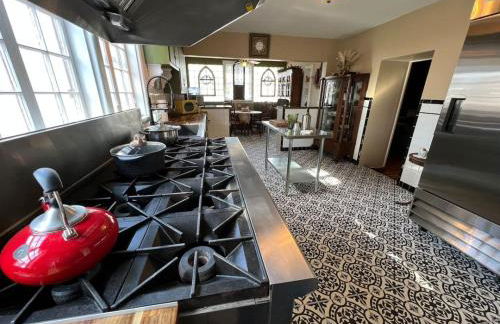 The Mediterranean House - Beautiful Downtown House - Foto 12