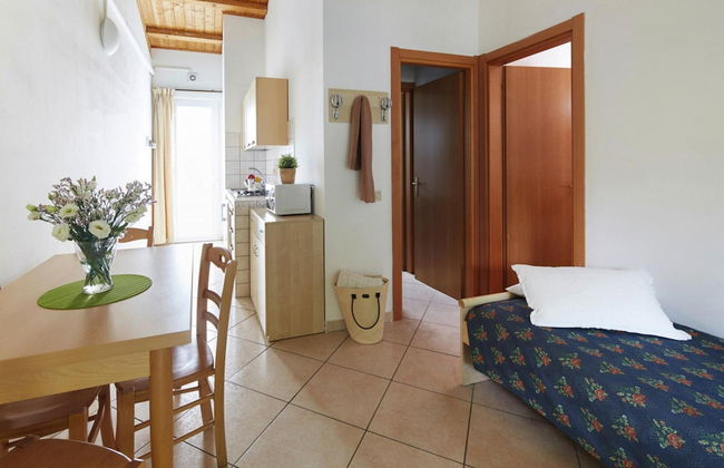 Bungalow in Caorle With Garden Furniture - Foto 13