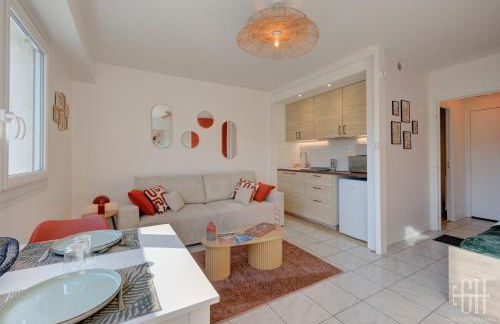 Beau Studio - Centre Ville - Wifi - Foto 7