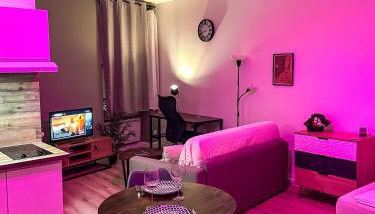 Escapade Ardéchoise - Parking Gratuit - Château à 2 pas - Foto 2