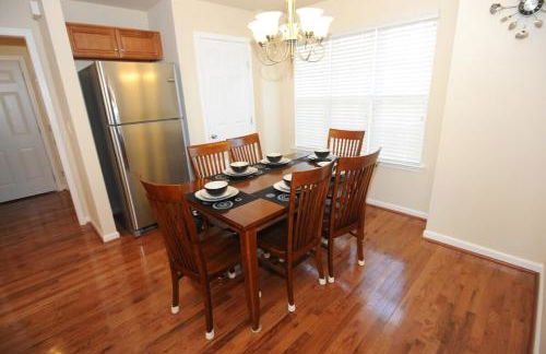 Huge Home For Groups Near Downtown - Foto 38