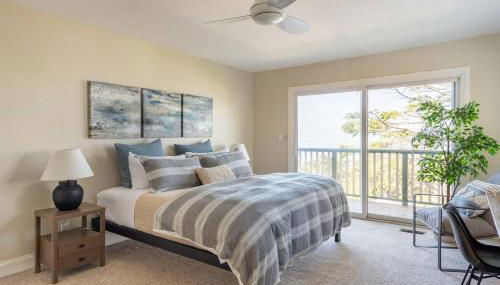 Ocean View Retreat Mins to Beaches & Trails - Photo 4