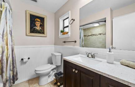 Zen Jungle House by Busch Gardens Sleeps 12 with Outdoor Games & Detached Play Space! - Foto 17