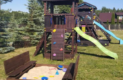 Dom nad stawem przy lesie - Foto 42