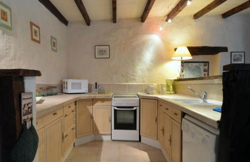 Holiday Home in Saint-laurent-de-la-salle With Pool - Foto 52