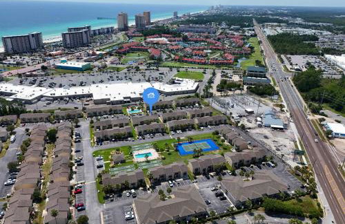Beach access close to Walmart, Bowling,skating and Game room - Photo 75