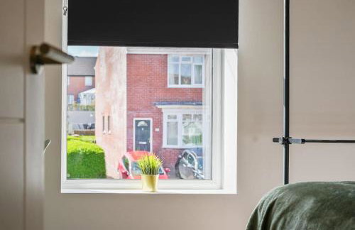 Beighton - 3 Bed Spacious Home with FREE Parking, Great for Groups & Families - Hosted by Stay Host Save - Foto 16