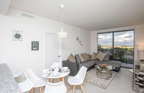 Luxury 1BD/1BT Apartment in Downtown Doral - Foto 1