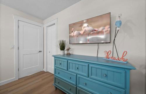 Island Oasis with Heated Pool Private Tiki Bar! - Foto 42