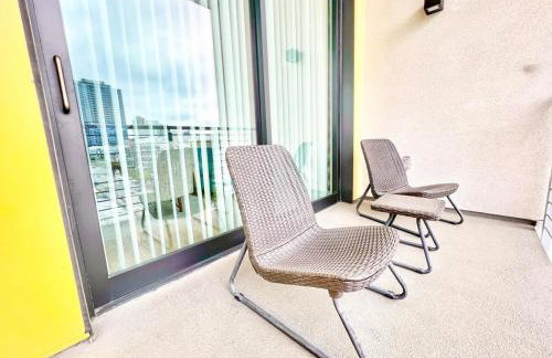 The Leo - One Bedroom Apartment w Private Balcony - Foto 15