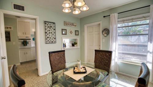 Vintage Vibes - Grill, Chill & Beach Thrills - Foto 2