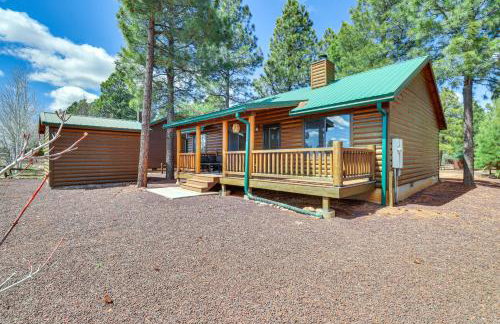 Near Lakes and Trails Pet-Friendly Cabin in Arizona - Foto 23