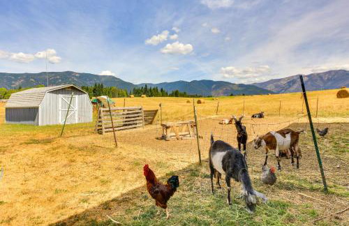 Cozy Farm Cabin - 9 Mi to Trout Creek! - Foto 29