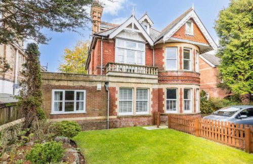 Cobalt Cove - 10-Minute Walk to Ashley Cross - Photo 2