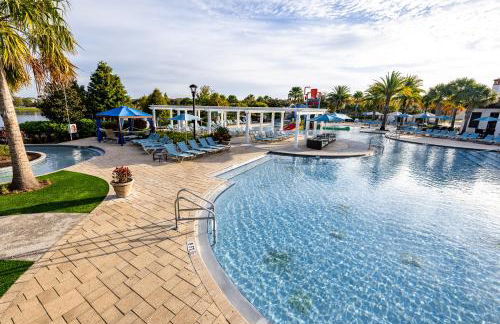 New Upscale 8BR Kissimmee Retreat with Private Pool, Spa & Resort Amenities - 7 Mi to Disney! - Foto 130