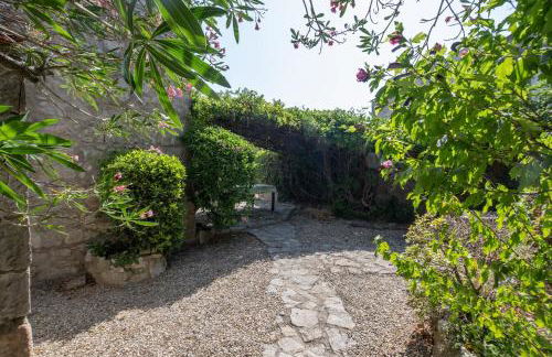 Belle Maison En Pierre Avec Piscine - Foto 24