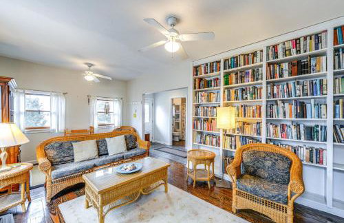 Marshfield Home with 4 Decks and Private Beach Access! - Foto 9