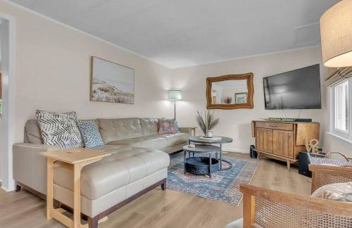 Pet friendly - steps to water! - Foto 1