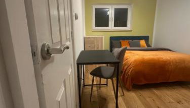 Spacious En-Suite Rooms & Off-Suite Rooms Near Hospital and Shops - Foto 2