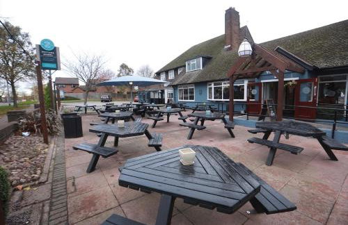 Templar House - Sleeps 6, Special Weekly Monthly Stay Rates, Central Location with FREE Parking, FREE WiFi, Perfect for ALTON TOWERS & M6 - Foto 28