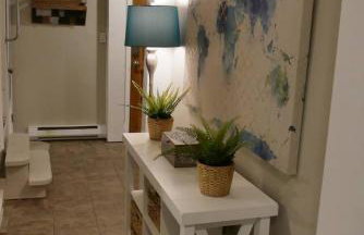 Central 2 bedroom unit with 3 beds and 3 large TVs - Photo 17