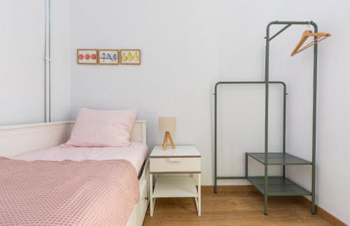 Modernist Family Apartment by PriorityVillas - Photo 11