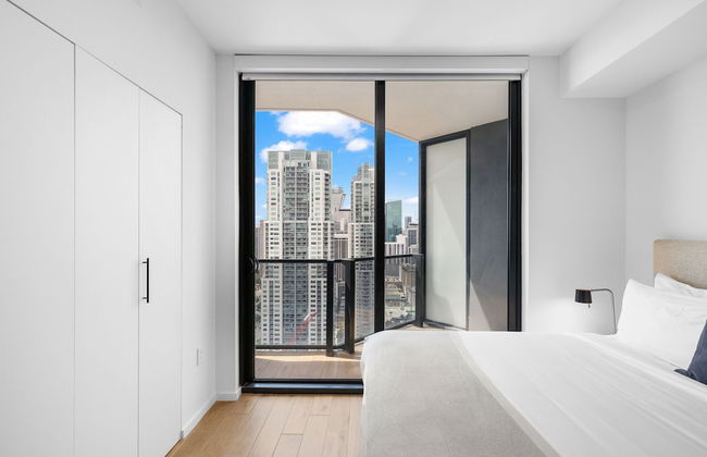 Luxury Studio Panoramic Outlook - Photo 5