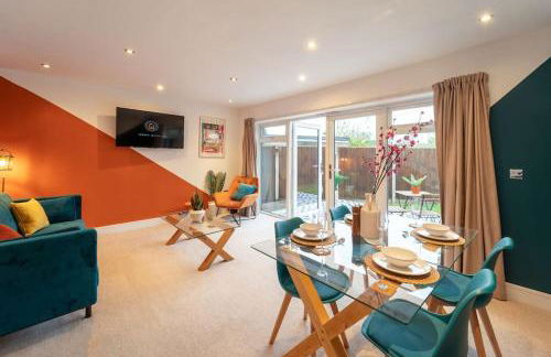 Perfect Getaway 3 Bedroom Home with Fast WiFi & Parking - Photo 5