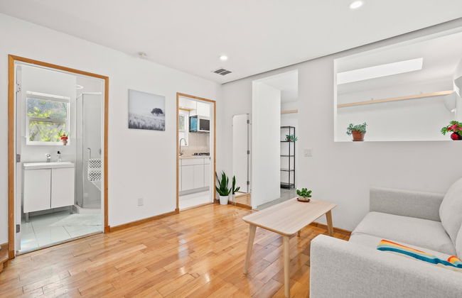 Scenic Retreat With Deck Stunning Views in LA - Foto 17