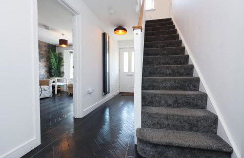 Contractor 4 Bed 2 BA 5 mins to Airport & Barry With Parking - Foto 32