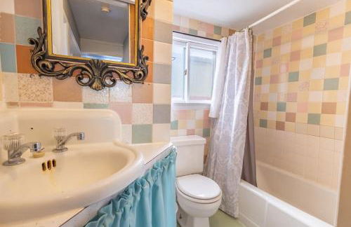 Rustic 2 Bedroom Boho Apartment - Foto 19