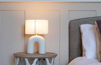 Extravagant 6 Bed Victorian Townhouse with Hot Tub - Photo 47