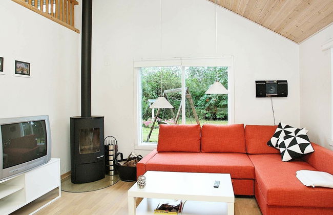 Modern Holiday Home Near Nibe With Terrace - Foto 9