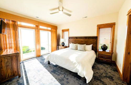 The Planet - Waterfront 3-Bedroom, 3-Bathroom Penthouse Suite at REAL Watersports - Foto 33